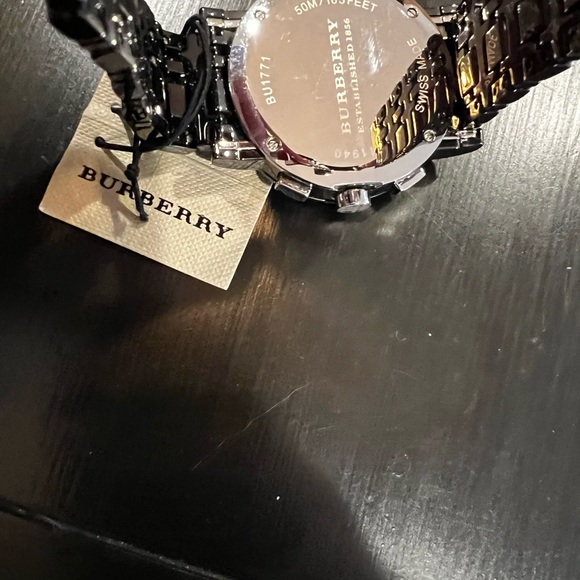 Burberry BU1771 unisex watch - Picture 7 of 8